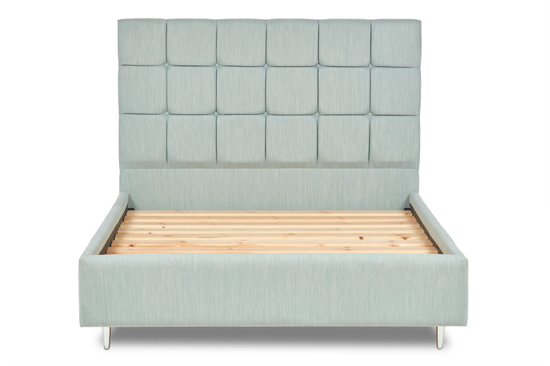 Hepworth Upholstered Bed With Fluted Headboard And Legs