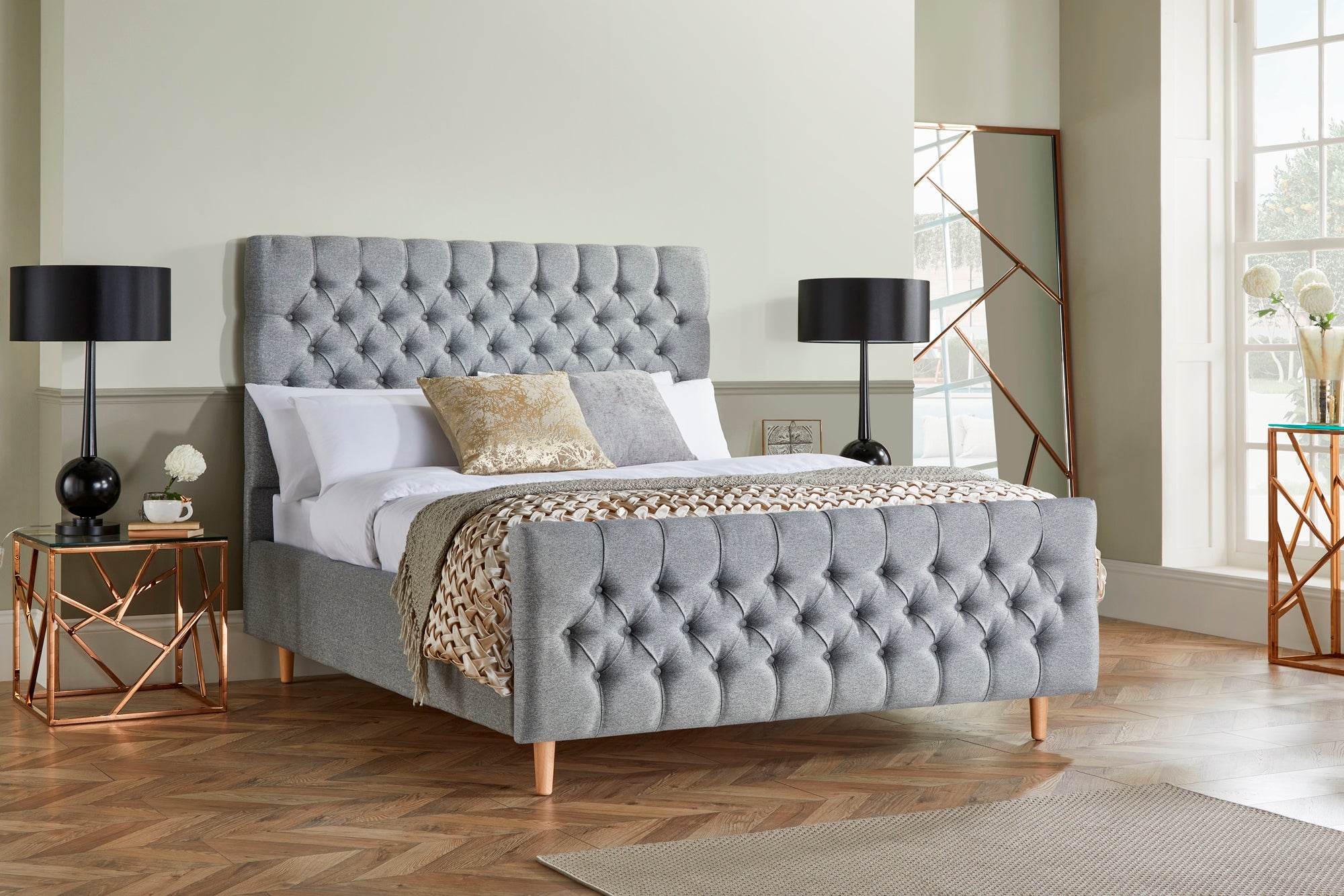 Upholstered bed store with footboard king